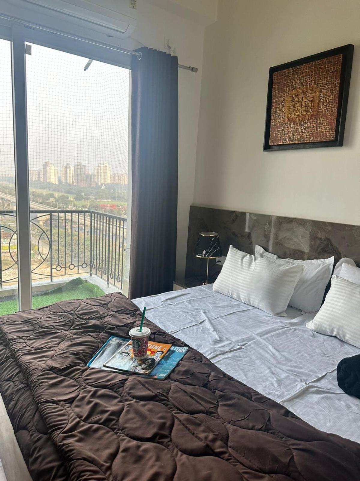 Apartamento Elevate Escapes Greater Noida Exterior foto